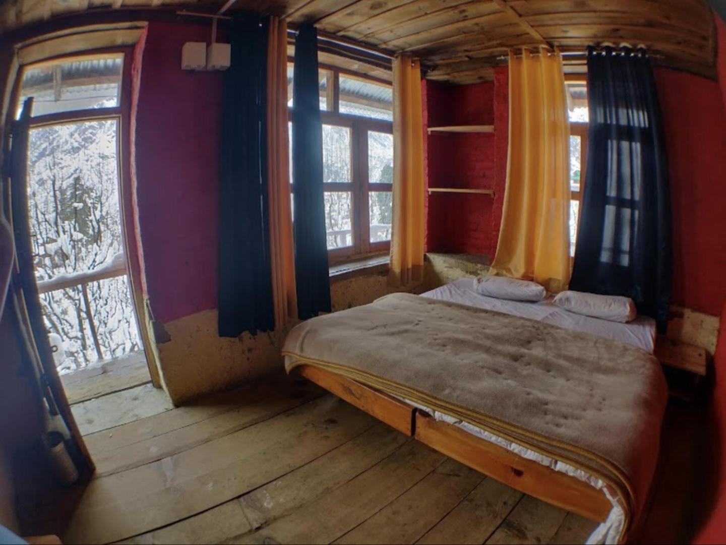 Holy Cow Cafe & Beds Ξενοδοχείο Kalgha Εξωτερικό φωτογραφία