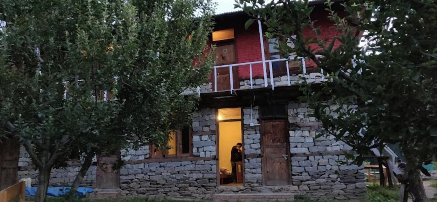 Holy Cow Cafe & Beds Ξενοδοχείο Kalgha Εξωτερικό φωτογραφία